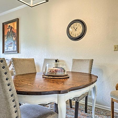 Modern Lakeside Golf Course Retreat With Deck! Canyon Lake Esterno foto