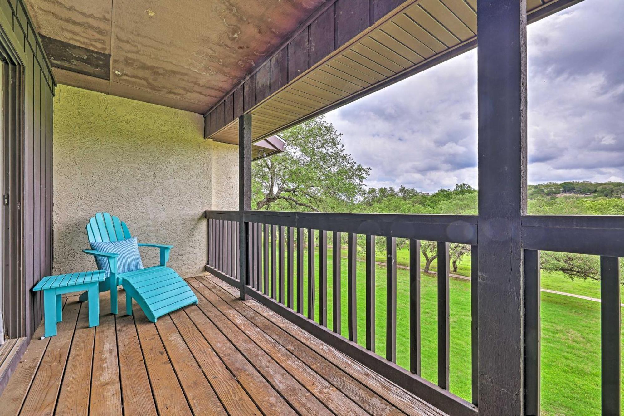 Modern Lakeside Golf Course Retreat With Deck! Canyon Lake Esterno foto